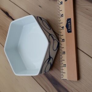 TIFFANY & Co. Porcelain Hexagonal dish (no lid)